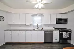 920 Lynn Ave, Washington Township, PA 15012 - Photo 13