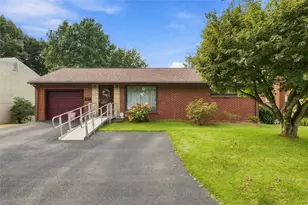 533 Longvue Dr, New Kensington, PA 15068 - Photo 1