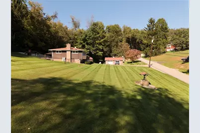 2423 Manown Rd, Forward Township, PA 15063 - Photo 45