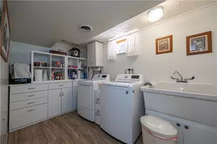 2423 Manown Rd, Forward Township, PA 15063 - Photo 27
