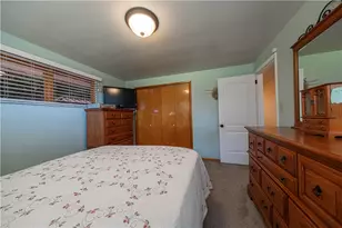 2423 Manown Rd, Forward Township, PA 15063 - Photo 17