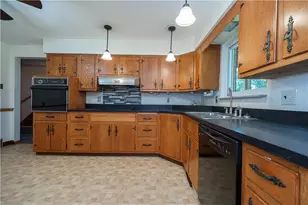 449 Colonial Dr, Monroeville, PA 15146 - Photo 15