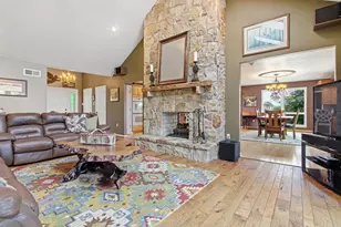 1411 John Dr, North Huntingdon, PA 15642 - Photo 7