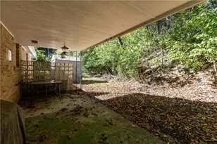 117 Chalet Dr, Pittsburgh, PA 15221 - Photo 27