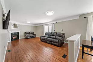 111 Lilac Ct, North Fayette, PA 15071 - Photo 3