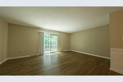 179 London Towne Dr, Pittsburgh, PA 15226 - Photo 5