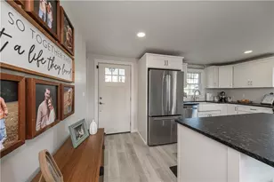 51 Florence Dr, Fallowfield, PA 15022 - Photo 3