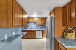 2207 Warren Ave, North Huntingdon, PA 15642 - Photo 7