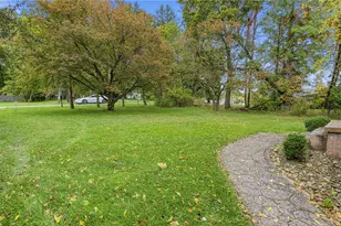 428 Lawnview Ave, Neshannock Township, PA 16105 - Photo 35