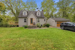 428 Lawnview Ave, Neshannock Township, PA 16105 - Photo 1
