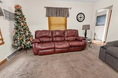 428 Lawnview Ave, Neshannock Township, PA 16105 - Photo 5