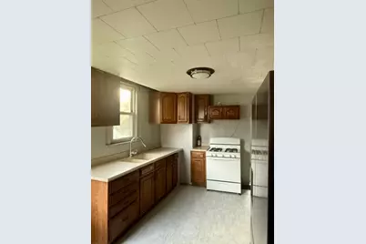 835 Lathrop Street, New Castle, PA 16101 - Photo 5