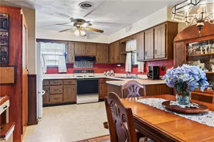 4 Meadow Dr, Derry Township, PA 15650 - Photo 11