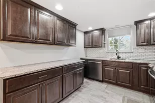 1806 Vollmer Dr, Pittsburgh, PA 15116 - Photo 15