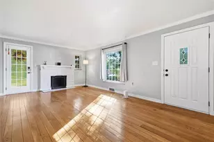 1806 Vollmer Dr, Pittsburgh, PA 15116 - Photo 3