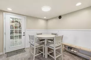 1806 Vollmer Dr, Pittsburgh, PA 15116 - Photo 11