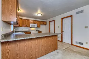 120 Park Ln, Greensburg, PA 15601 - Photo 5