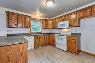 120 Park Ln, Greensburg, PA 15601 - Photo 3