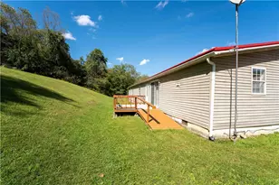 347 Calico Run Rd, Wayne Twp, PA 15370 - Photo 29