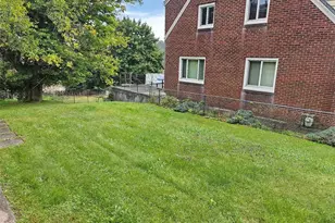 601 Kahler St, Duquesne, PA 15110 - Photo 5