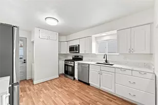 1717 Sidney St, Pittsburgh, PA 15203 - Photo 11