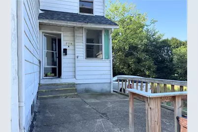 270 Liberty Street, Sharon, PA 16146 - Photo 3
