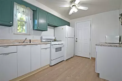 4026 Everlawn St, West Mifflin, PA 15122 - Photo 11