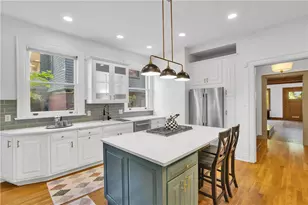 916 College St, Pittsburgh, PA 15232 - Photo 17