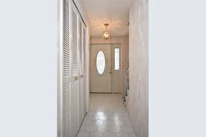 5015 Elmwood Dr, Pittsburgh, PA 15227 - Photo 25