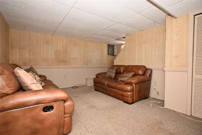 5015 Elmwood Dr, Pittsburgh, PA 15227 - Photo 37