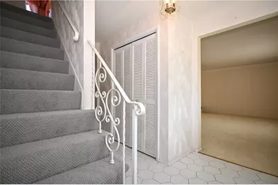 5015 Elmwood Dr, Pittsburgh, PA 15227 - Photo 27