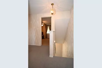 5015 Elmwood Dr, Pittsburgh, PA 15227 - Photo 29