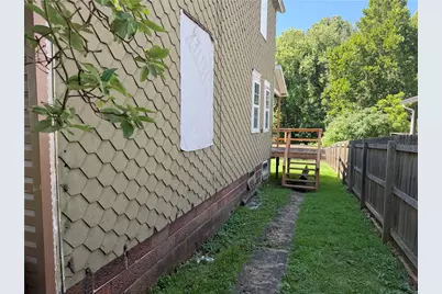 401 2nd St, East Bethlehem, PA 15368 - Photo 7