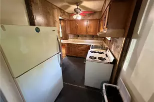 401 2nd St, East Bethlehem, PA 15368 - Photo 13