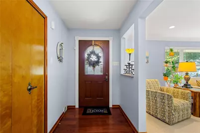 4742 Jewel Dr, Pittsburgh, PA 15236 - Photo 5