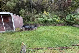 626 Millers Ln, Pittsburgh, PA 15239 - Photo 25