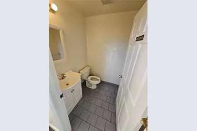 944 4th Ave, Coraopolis, PA 15108 - Photo 5