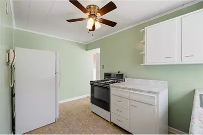 3942 Lawnview Ave, Pittsburgh, PA 15227 - Photo 15