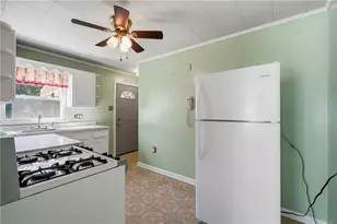 3942 Lawnview Ave, Pittsburgh, PA 15227 - Photo 17