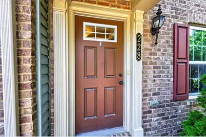 228 Thornapple Ln, Cranberry Township, PA 16066 - Photo 3