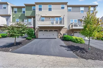 228 Thornapple Ln, Cranberry Township, PA 16066 - Photo 5