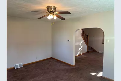 174 Chew St, Wayne Township, PA 16157 - Photo 13