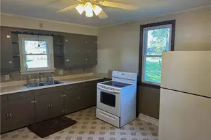 174 Chew St, Wayne Township, PA 16157 - Photo 9