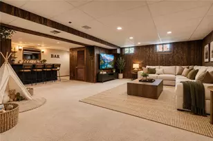 821 Jonathan Dr, Bethel Park, PA 15102 - Photo 21