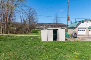 323 Indiana Ave, Avonmore, PA 15618 - Photo 29