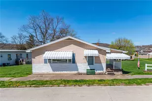 323 Indiana Ave, Avonmore, PA 15618 - Photo 1