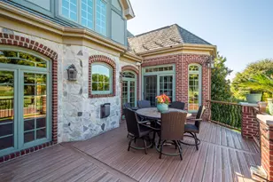 1085 St Mellion Dr, Collier Township, PA 15142 - Photo 5