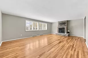 305 Rawley Dr, Pittsburgh, PA 15243 - Photo 9