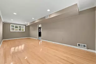 305 Rawley Dr, Pittsburgh, PA 15243 - Photo 7