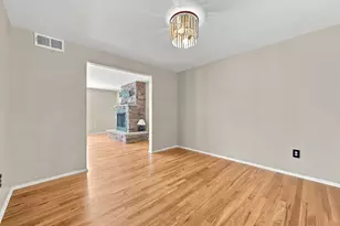 305 Rawley Dr, Pittsburgh, PA 15243 - Photo 15